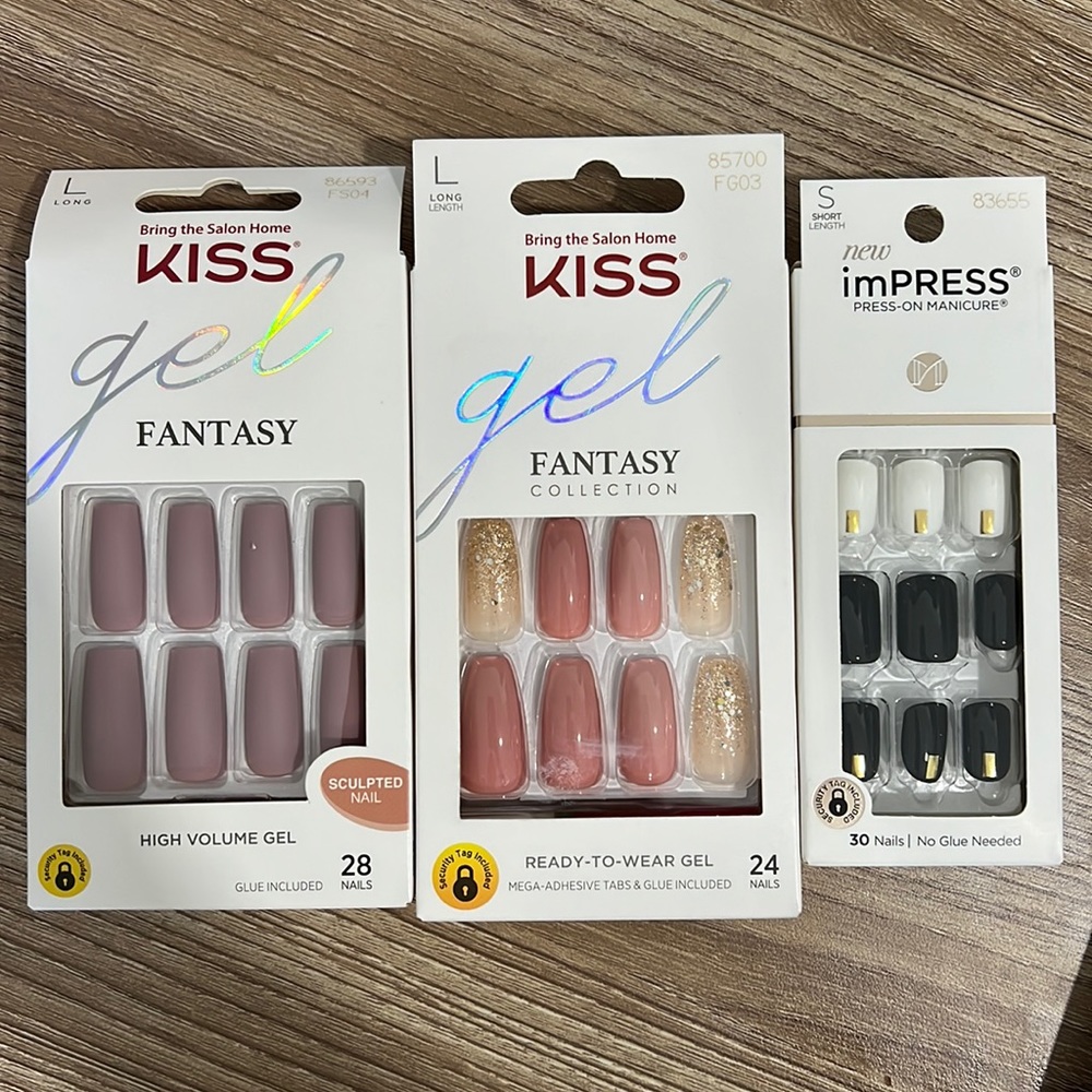 Kiss Impress. Press on manicure. Gel mani